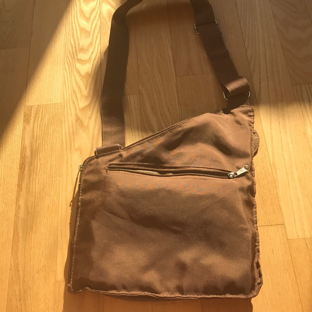 Purse - Picture 2 of 3